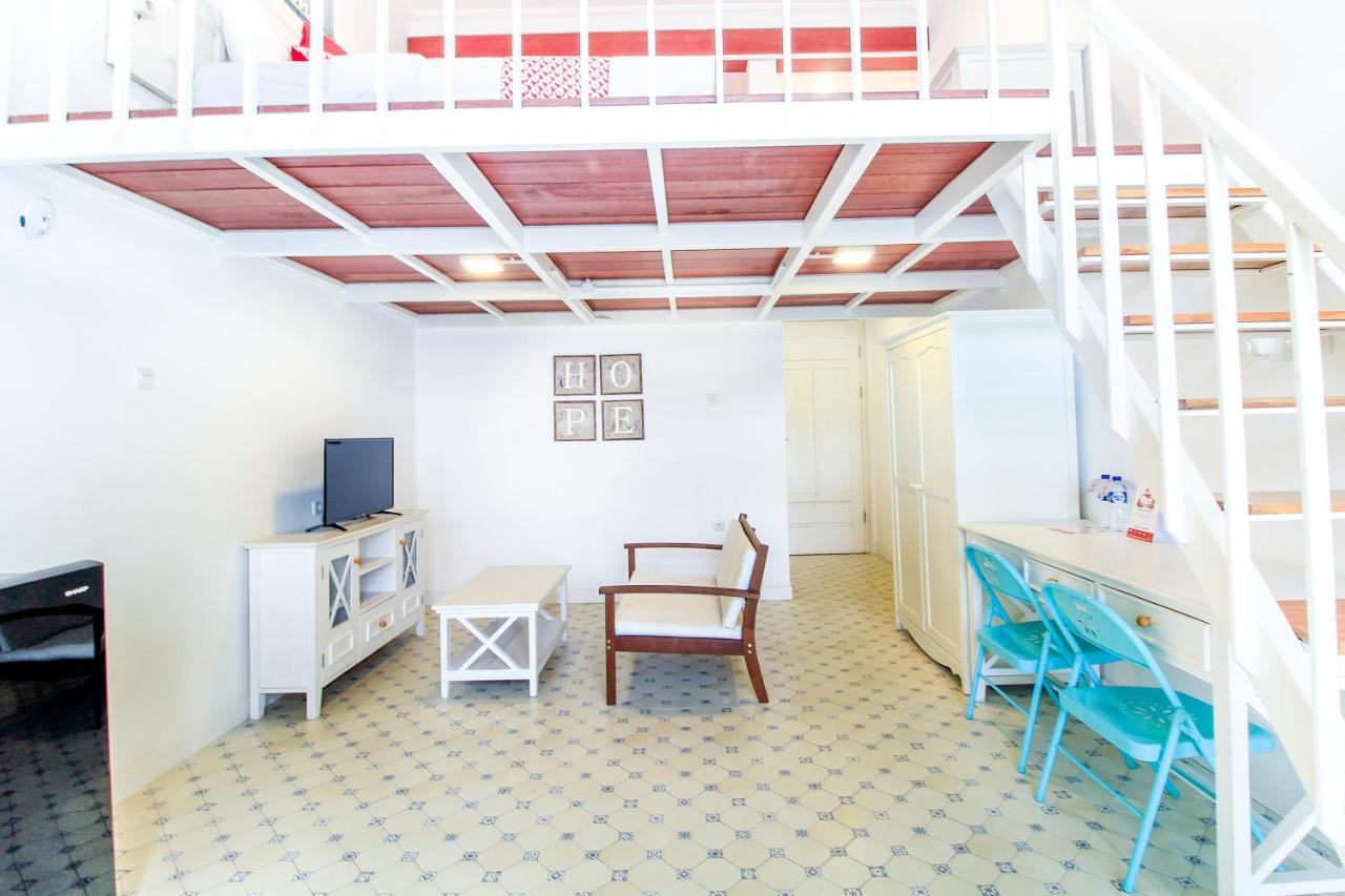 Oyo 204 Blessing Residence Surabaya Exterior foto